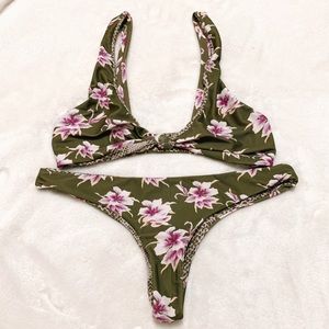 Acacia Capsule Aloha